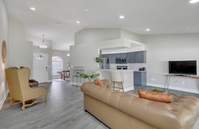 13224 Pine Creek Circle Gallery 3
