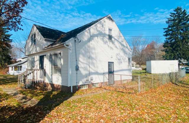 Completely Renovated 3 Bed - 1 Bath Bungalow for Rent in Garfield Heights! photos photos