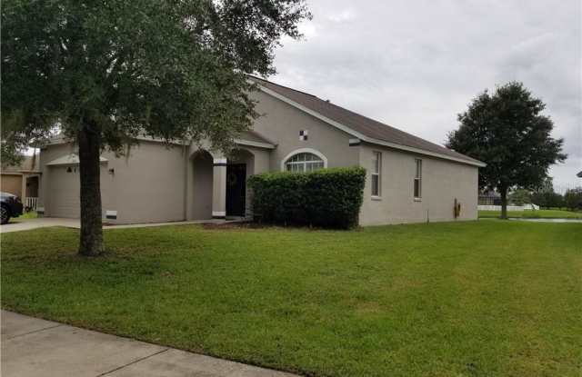 4919 WHISTLING PINES COURT - 4919 Whistling Pines Court, Pasco County, FL 33545