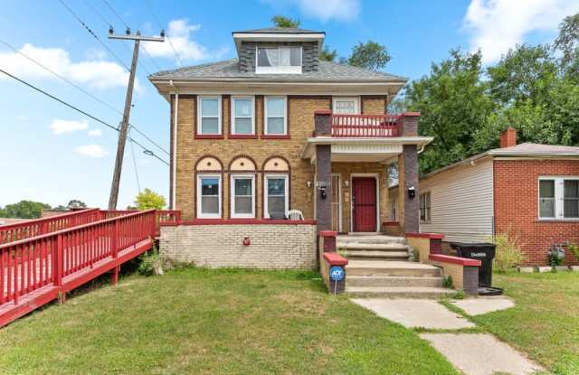 15114 Quincy Street - upper unit photos photos