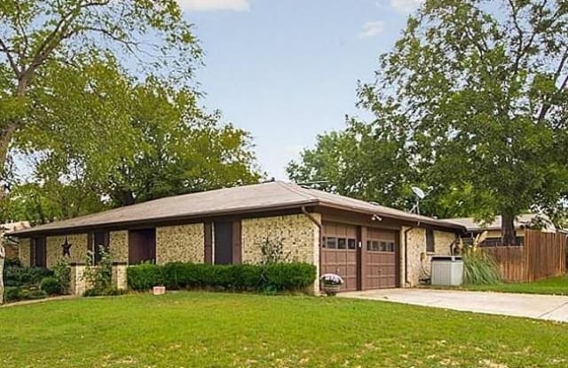 2407 San Diego Drive - 2407 San Diego Drive, Arlington, TX 76015