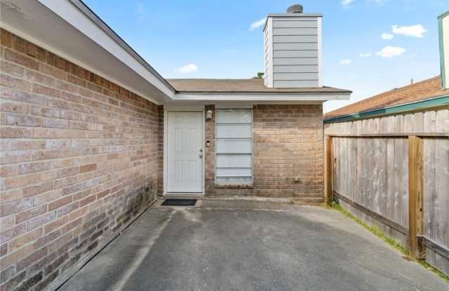 6612 Hardwick Drive Gallery 2