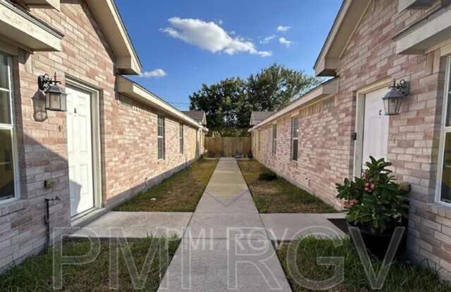 320 W Albatross Ave photos photos
