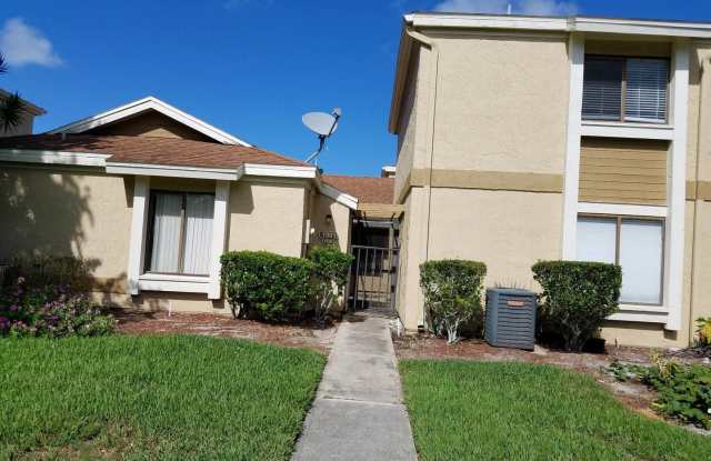 Oakwood Villas - Two Bedroom Two Bath Townhouse photos photos
