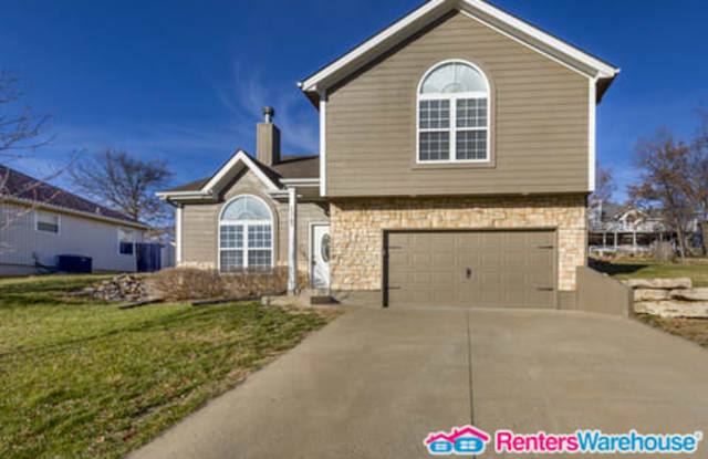 25708 33rd Street Ter - 25708 33rd Ter S, Independence, MO 64015