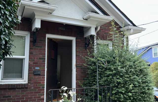Renovated 1BD/1BA in charming brick cottages photos photos