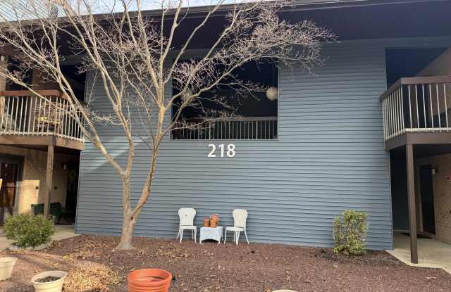 218 Medford Court unit: H photos photos