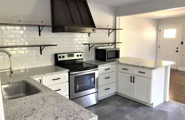 Room for Rent in 3 Bedroom Home at Webster St - 332 Webster Street, Cary, NC 27511