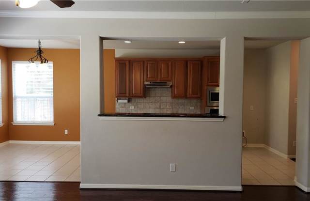 15605 INTERLACHEN DR Gallery 4