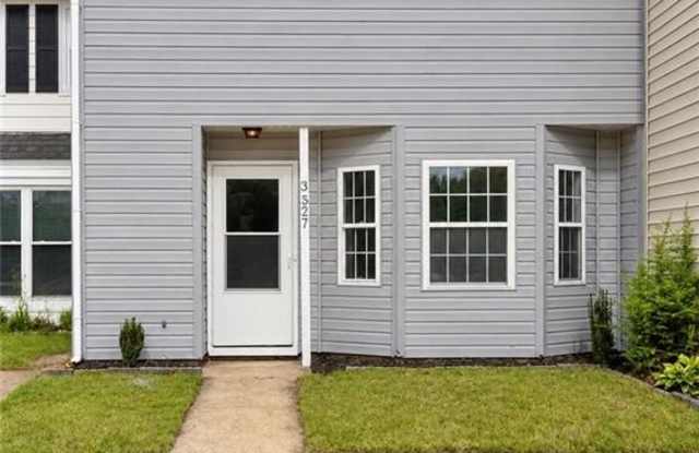 3527 Woodburne Drive Gallery 1