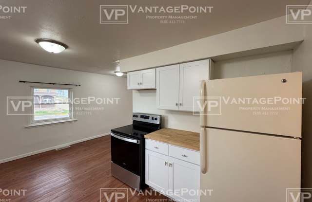 707 Graves Street - Upper Gallery 4