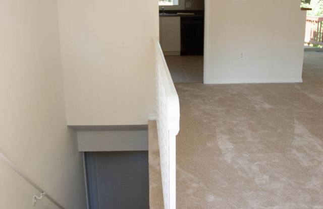 14252 FARMER COURT Gallery 3