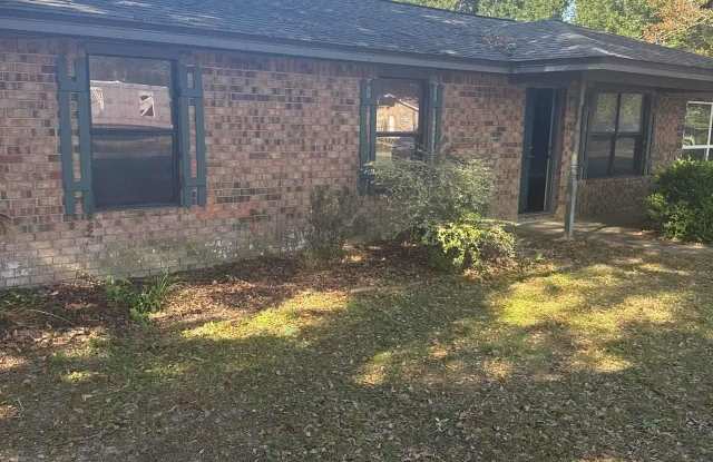 4251 Willow St - 4251 Willow Street, Pace, FL 32571