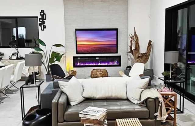 555 North Sunrise Way Gallery 4