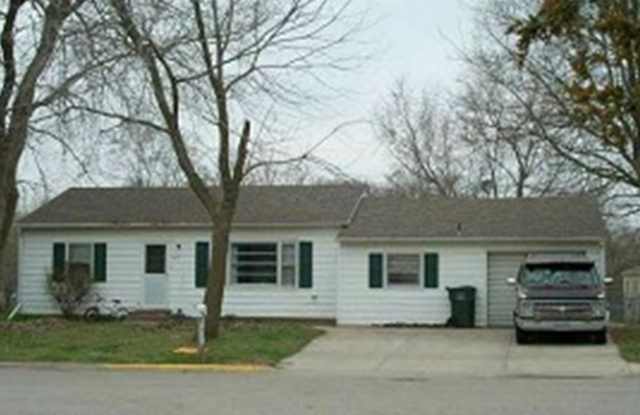 3 Bedroom home in SE Ames - Easy commute to ISU photos photos
