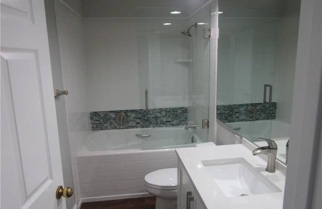 20950 Oxnard Street photos photos