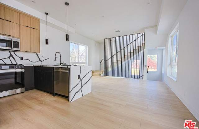 6405 Odessa Ave photos photos