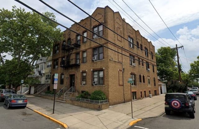250 AVENUE B - 250 Avenue B, Bayonne, NJ 07002