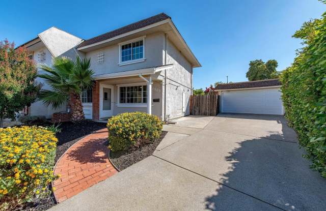 1909 De Vaca Way photos photos