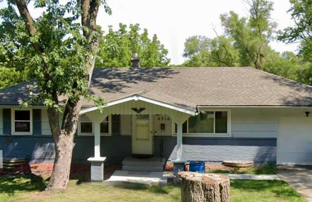 Spacious 4 Bed / 2.5 Bath Home on Nearly 3/4 Acre Lot with Walkout Basement and Multiple Living Areas photos photos