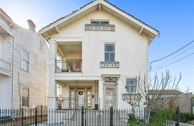 1754 JACKSON Avenue photos photos