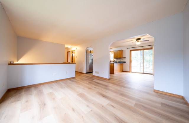5347 185th St. W. Gallery 2