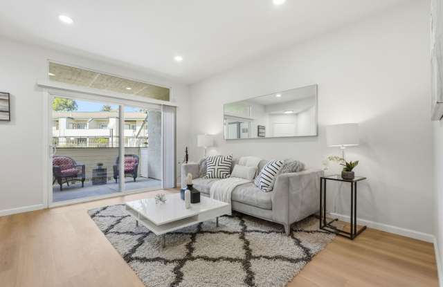 New Remodeled, Downstairs with Two Patios, Gated Community with Pool - 2957 Risdon Drive, Union City, CA 94587