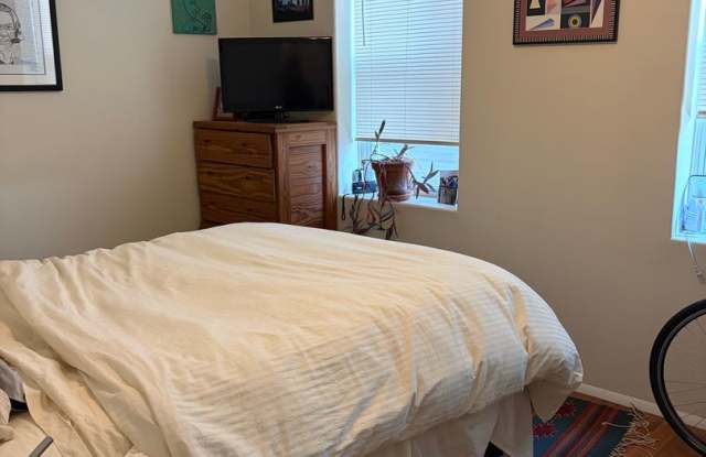 Queen Village - Fabric Row - 1 Bedroom 1 Bath Apartment photos photos