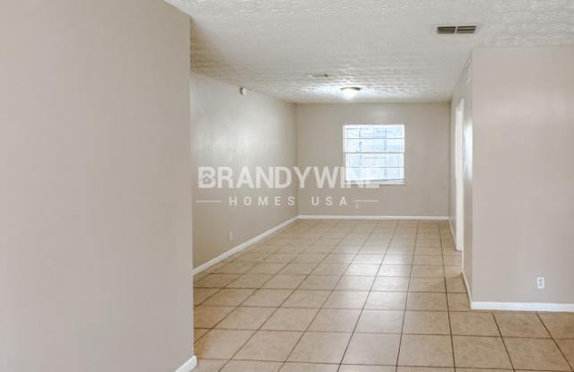 6136 Post Oak Road West Gallery 3