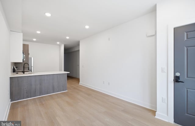 2253 N 12TH Street Gallery 3