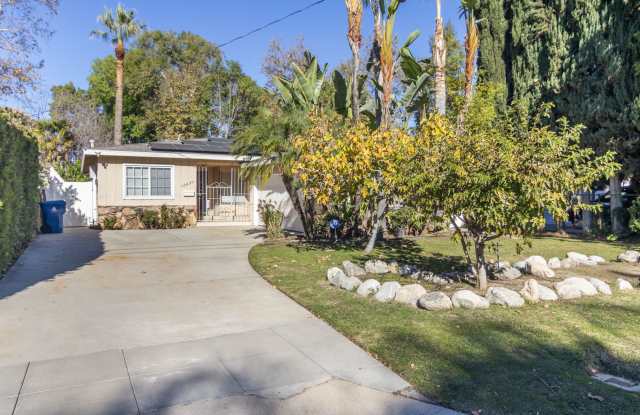 15439 Vose St photos photos