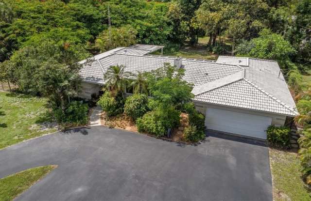 4316 SW 6th St photos photos