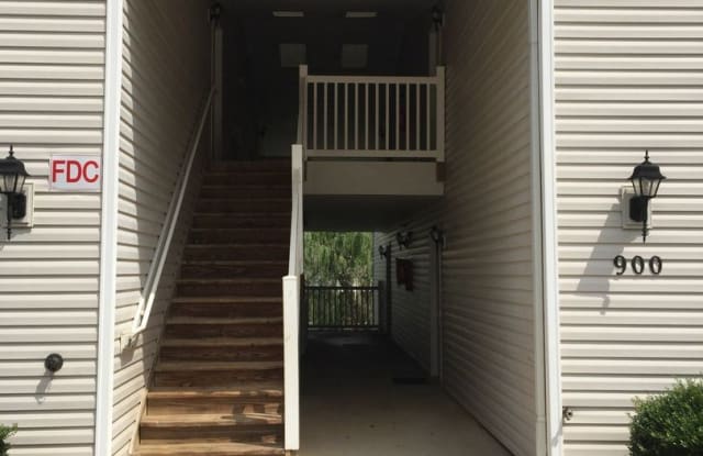 900 Hanahan Court Unit 3C - 900 Hanahan Court, Greensboro, NC 27409