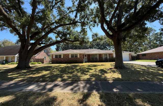 Beautiful 4 Bedroom/2 Bath home in Villa Del Rey Subdivison Ready to Move-in Gallery 1