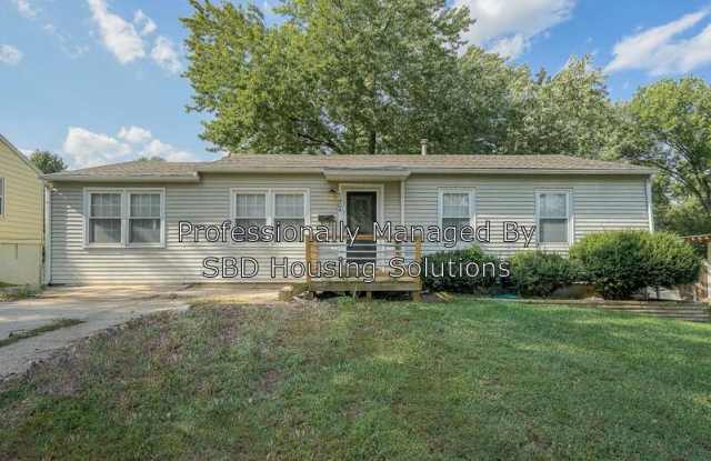 1404 N Pearl Dr - 1404 North Pearl Drive, Independence, MO 64050
