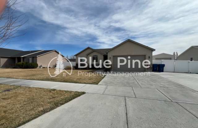 3688 Shale Avenue photos photos