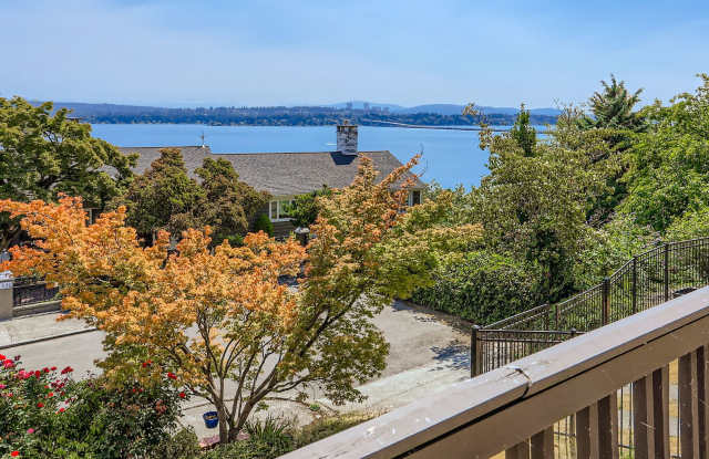 Laurelhurst View Home photos photos