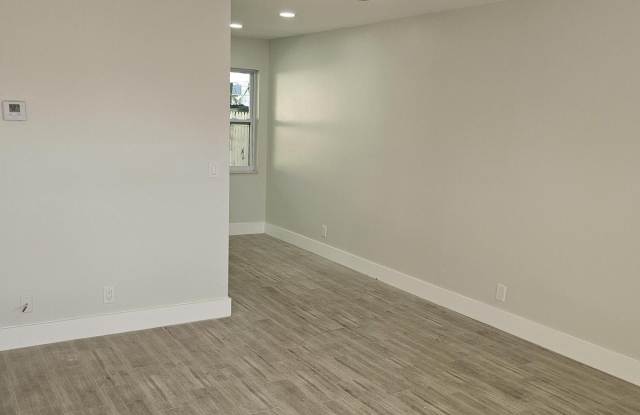 5211 Parker Avenue Gallery 3