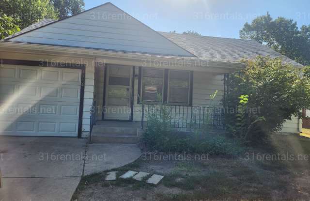 $1,095 - 3 bedroom / 1 bathroom - Single Family Home photos photos