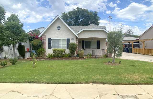 Lovely Single-Story 2-Bedroom Home in South Redlands! Gallery 1