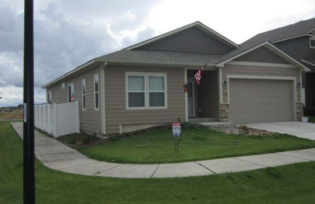 3 Bed, 2 Bath Home in North Coeur d'Alene Gallery 1