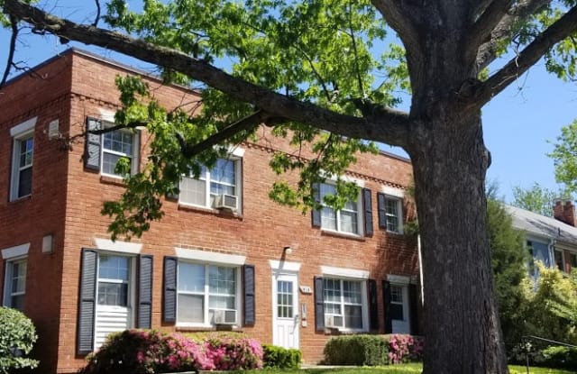 910 S. Patrick St. #4 - 910 South Patrick Street, Alexandria, VA 22314