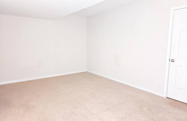 6334 CREEKBEND DRIVE Gallery 4
