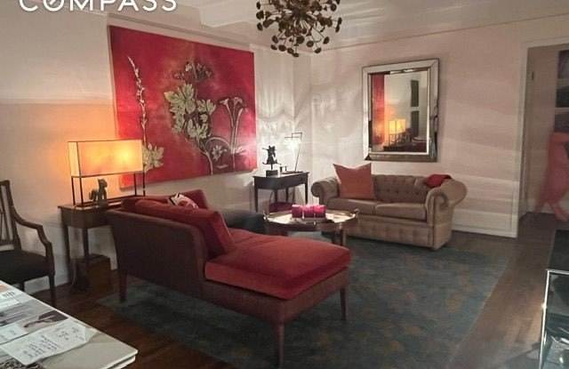 425 West 23rd Street photos photos