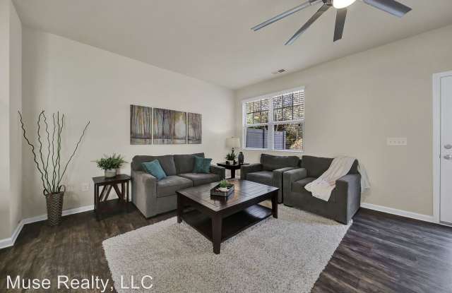 230 Ascot Run Way Gallery 4