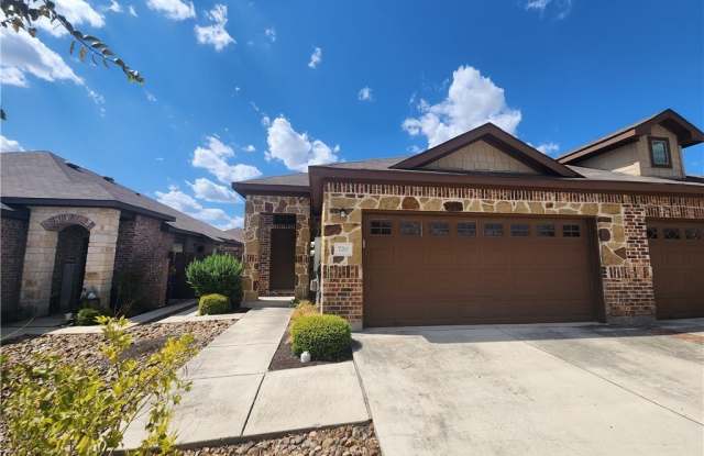 720 Creekside Circle - 720 Creekside Circle, New Braunfels, TX 78130