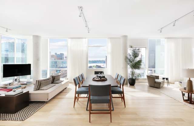 245 Tenth Avenue Gallery 2