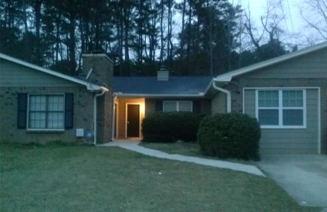395 Riverbrook Ct Gallery 1