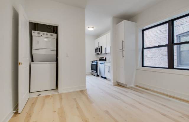 3052 West Cortland photos photos