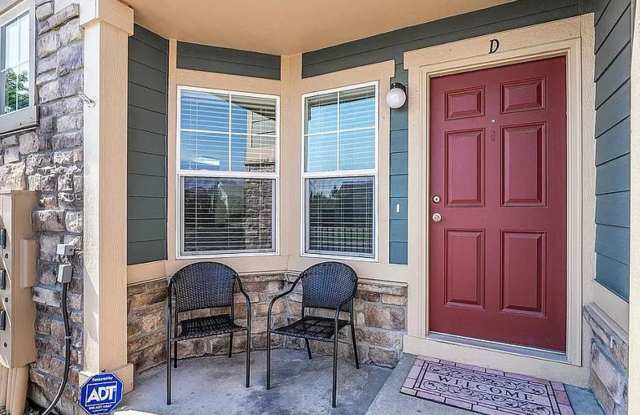 Incredible 2 bedroom Townhouse across from Southlands Mall Gallery 3
